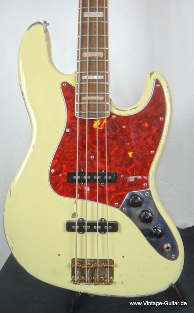 Fender Jazzbass 1970 Olympic White Refinish-003.JPG